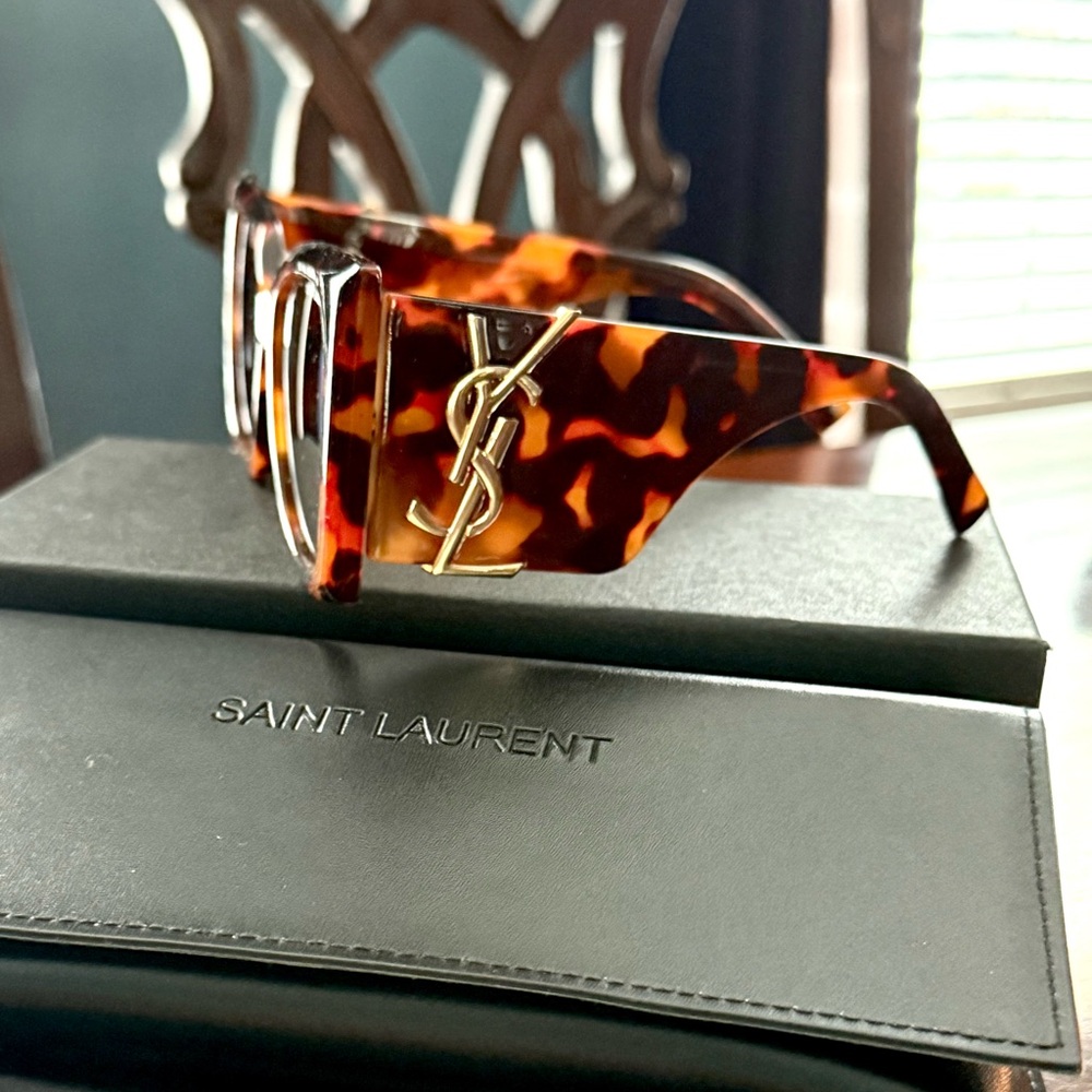 Yves Saint Laurent Tortoiseshell Oversized Sunglasses with Gold Detail
BNIB